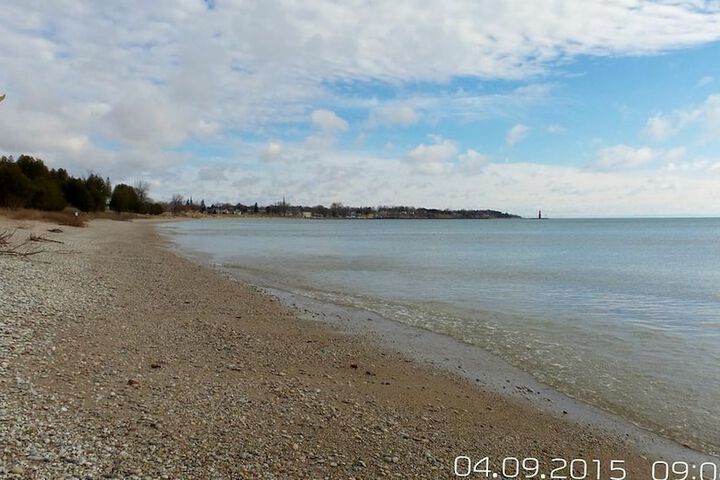 Algoma Beach Motel