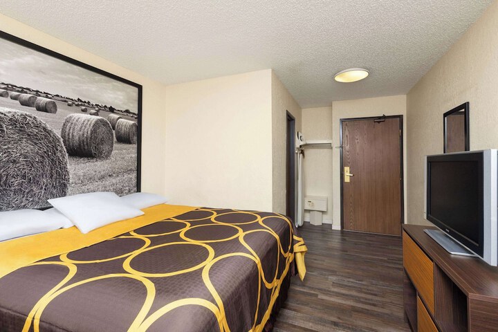 Room 19 of 44