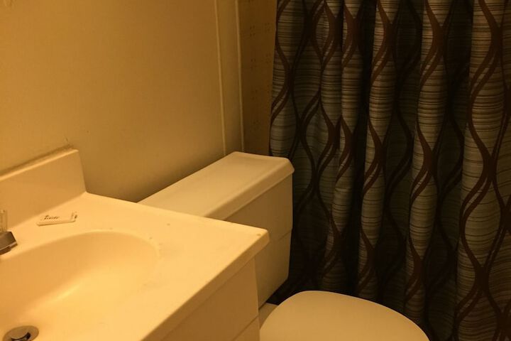 Room 46 of 63