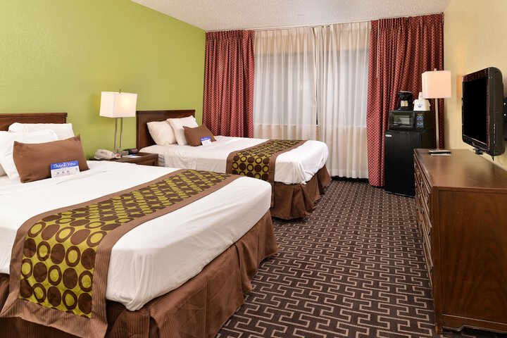 Room 12 of 24