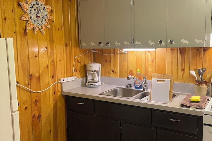 Carlo Creek Cabins