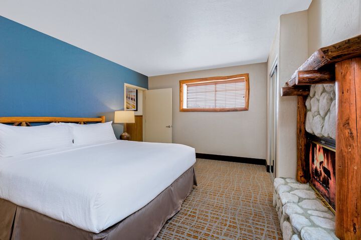 Holiday Inn Resort The Lodge at Big Bear Lake by IHG