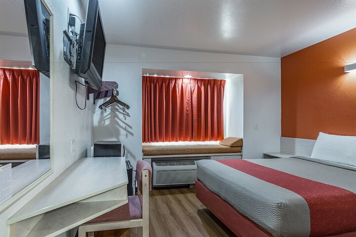 Room 22 of 29