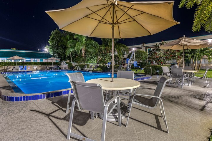 Pool 5 of 43