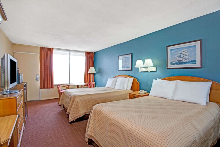 Room 7 of 14