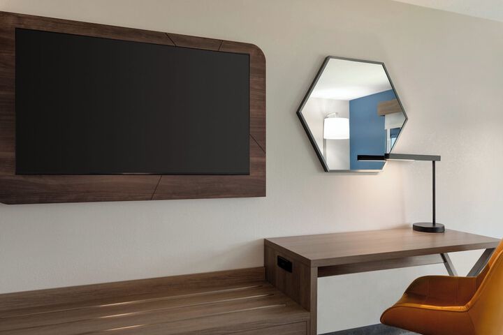 Holiday Inn Express Hotel & Suites NORTH FREMONT by IHG