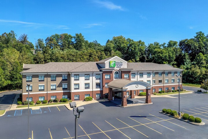 HOLIDAY INN EXPRESS & SUITES ZANESVILLE NORTH by IHG