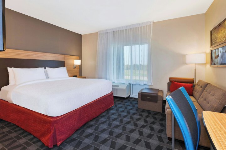 TownePlace Suites by Marriott Grand Rapids Airport Southeast