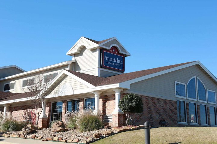 AmericInn by Wyndham McAlester