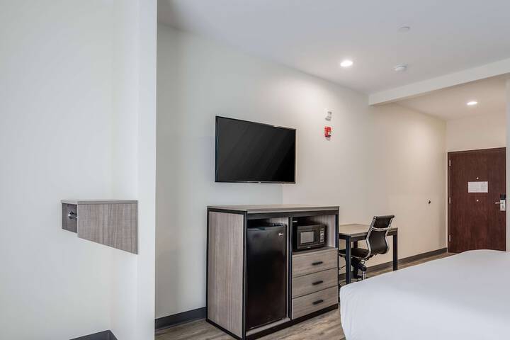 Room 31 of 37