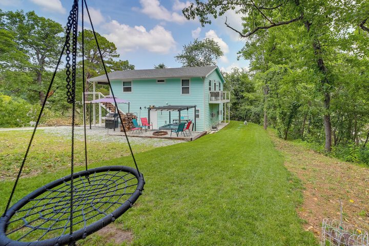 Grand Lake Cottage w / Hot Tub in Eucha