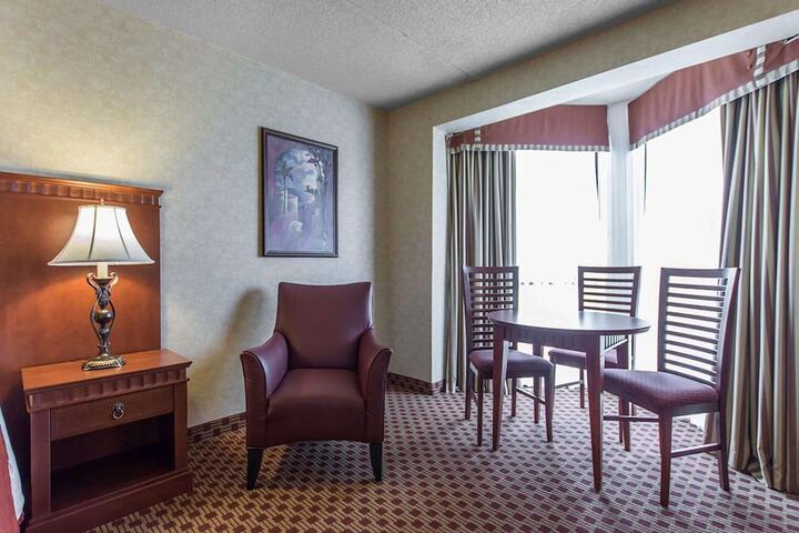 Room 17 of 31