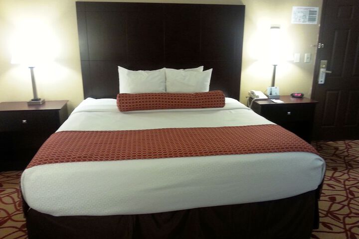 Room 11 of 42