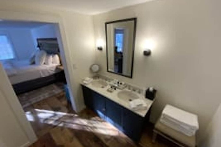 Room 22 of 63