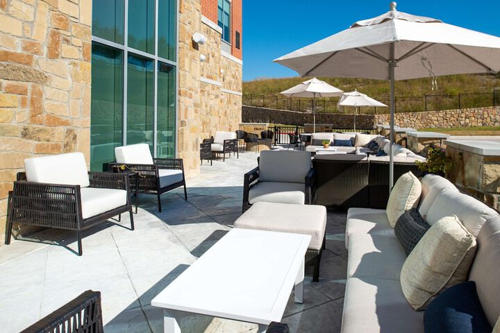Terrace/Patio 68 of 71