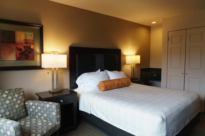 Room 14 of 27