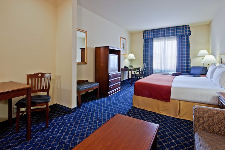 Room 20 of 38