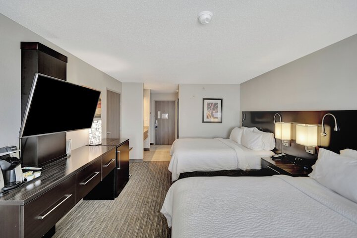 Room 71 of 163