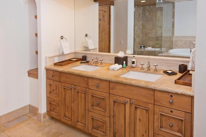The Arrabelle at Vail Square a RockResort by Vail Resorts