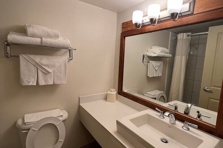 Room 80 of 151