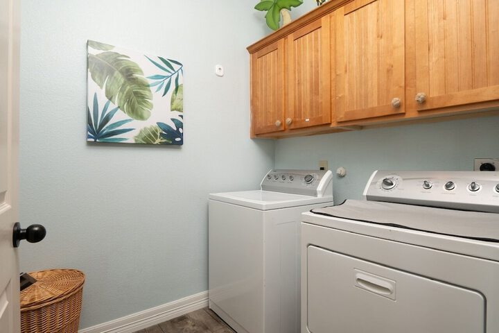 Sunrise Paradise 3 Bedroom Home by RedAwning