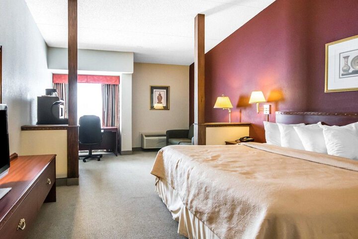Room 16 of 23