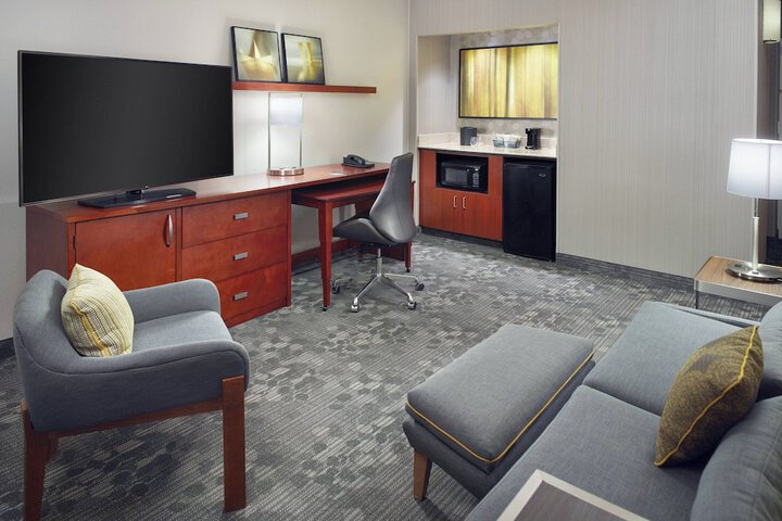 Room 18 of 31