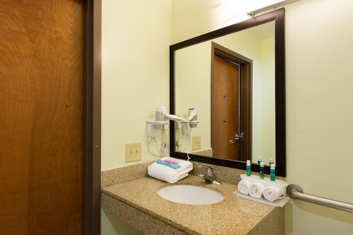 Room 21 of 55