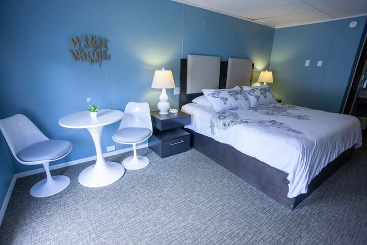 Room 107 of 170