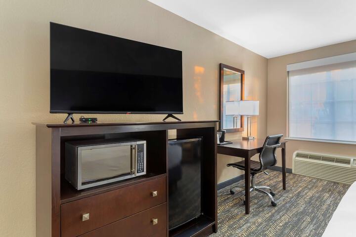 Room 8 of 22