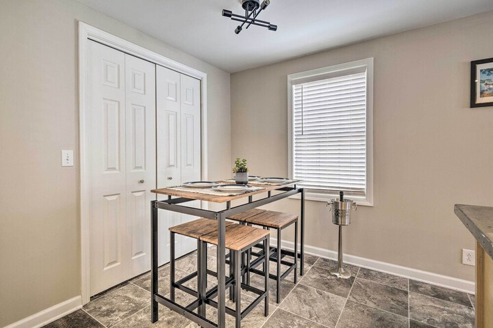Walk to Parks & Dining: Cozy Canandaigua Home!