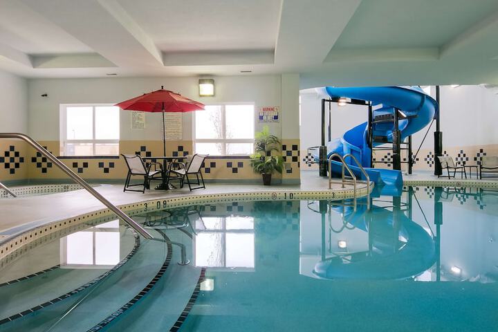 Pool 2 of 25