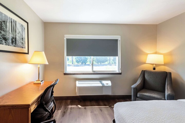 Room 35 of 49