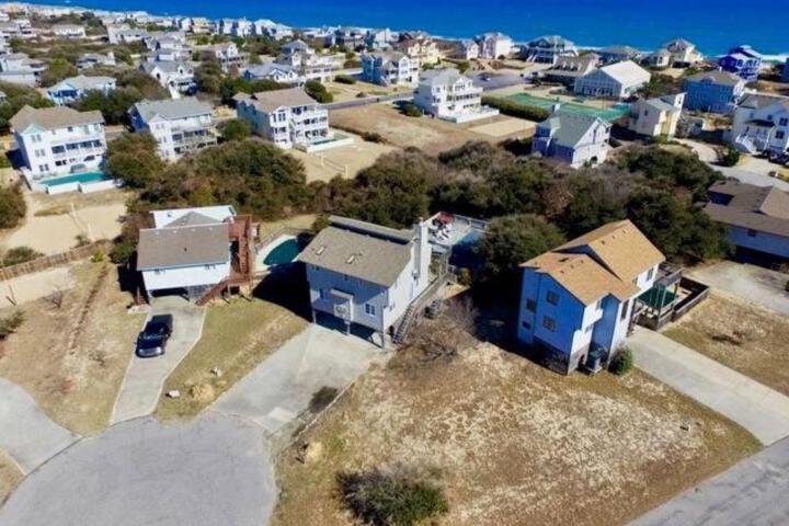 Duck R Way - Poteskeet Ocean View, 260 Yds to Beach, Pool, Hot Tub, Walk to Downtown Duck