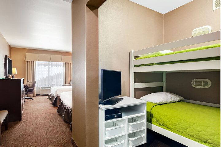 Room 42 of 82