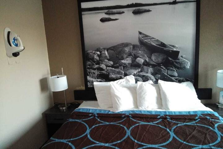 Room 30 of 41