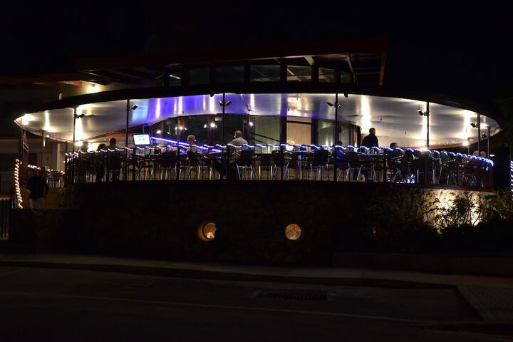 Dining 29 of 36
