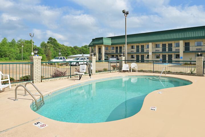 Pool 6 of 24