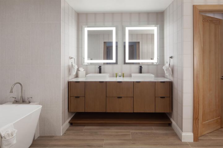 Hilton Dallas / Plano Granite Park