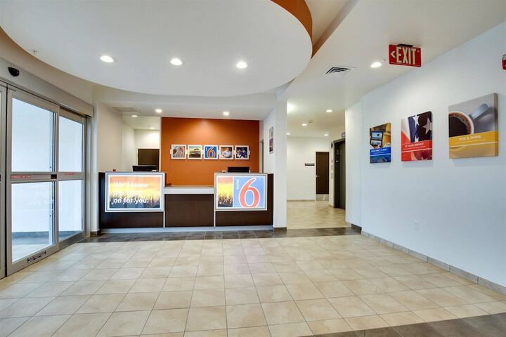 Motel 6 Poplar Bluff MO