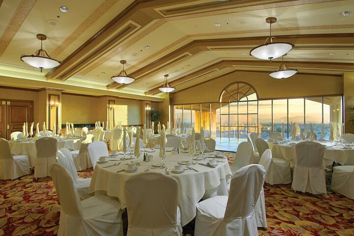 Ballroom/Hall 26 of 35