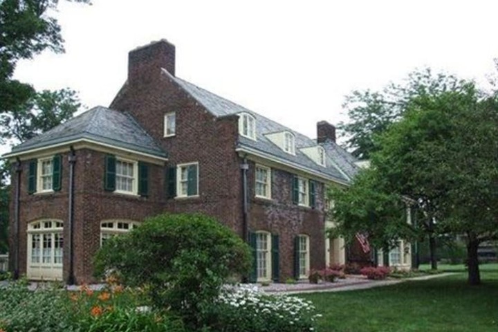 Montague Inn