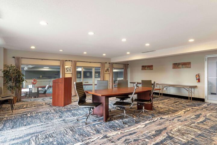 Quality Inn Newton at I-80