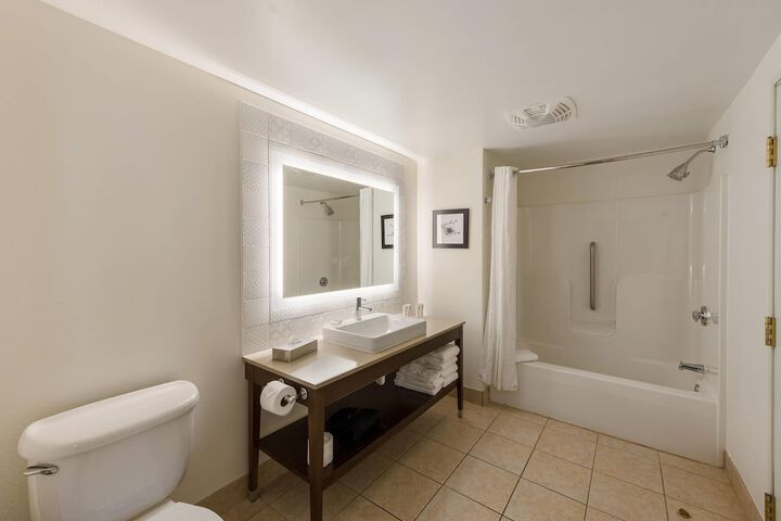 Country Inn & Suites by Radisson Findlay, OH