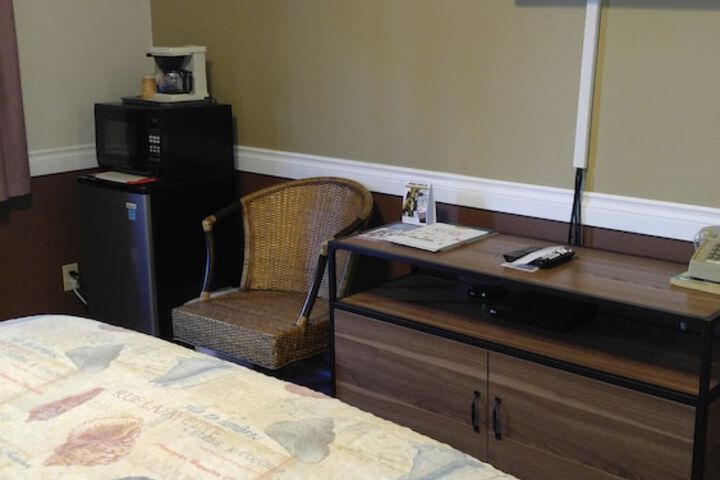 Room 51 of 84