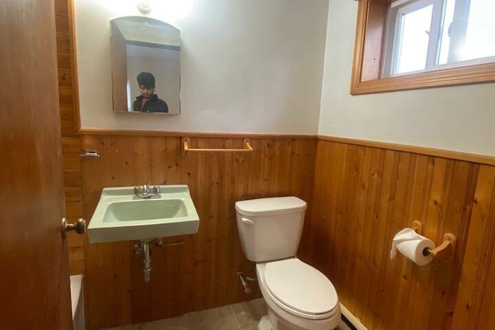 Room 8 of 23