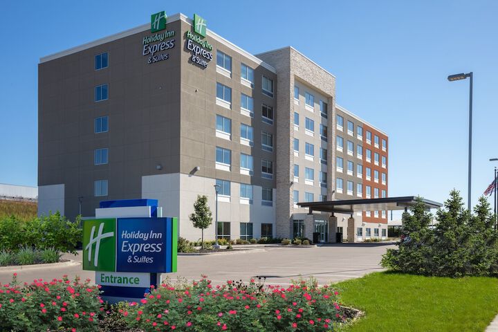 Hotel 3 of 62