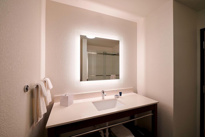 Room 15 of 35