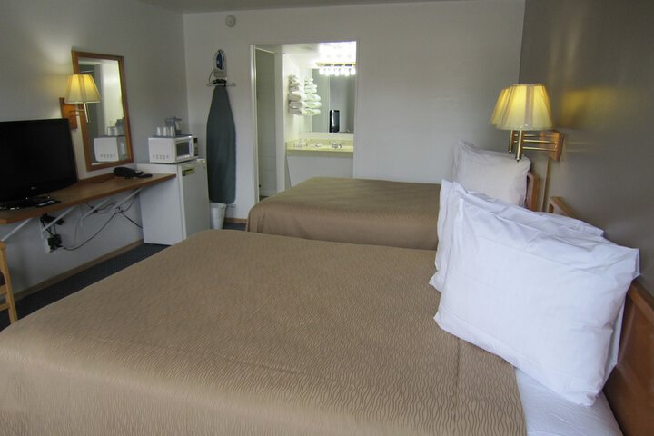 Room 11 of 12