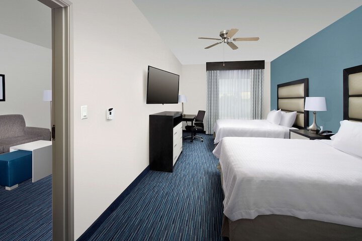 Room 22 of 37